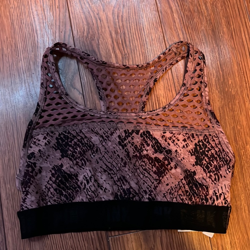 sports bra